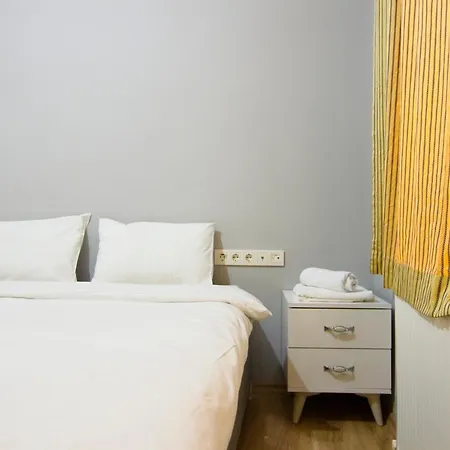 מלון Elpida Boutique